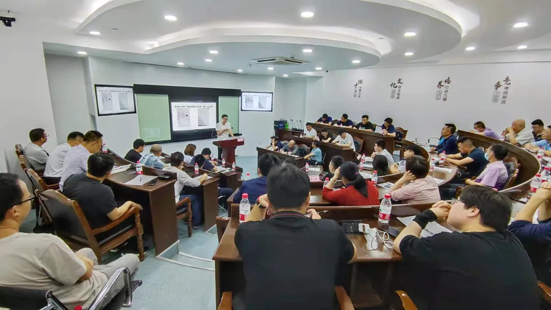 栽之，培之，殷殷盼之_资讯动态_新闻资讯_理想连线 5.png