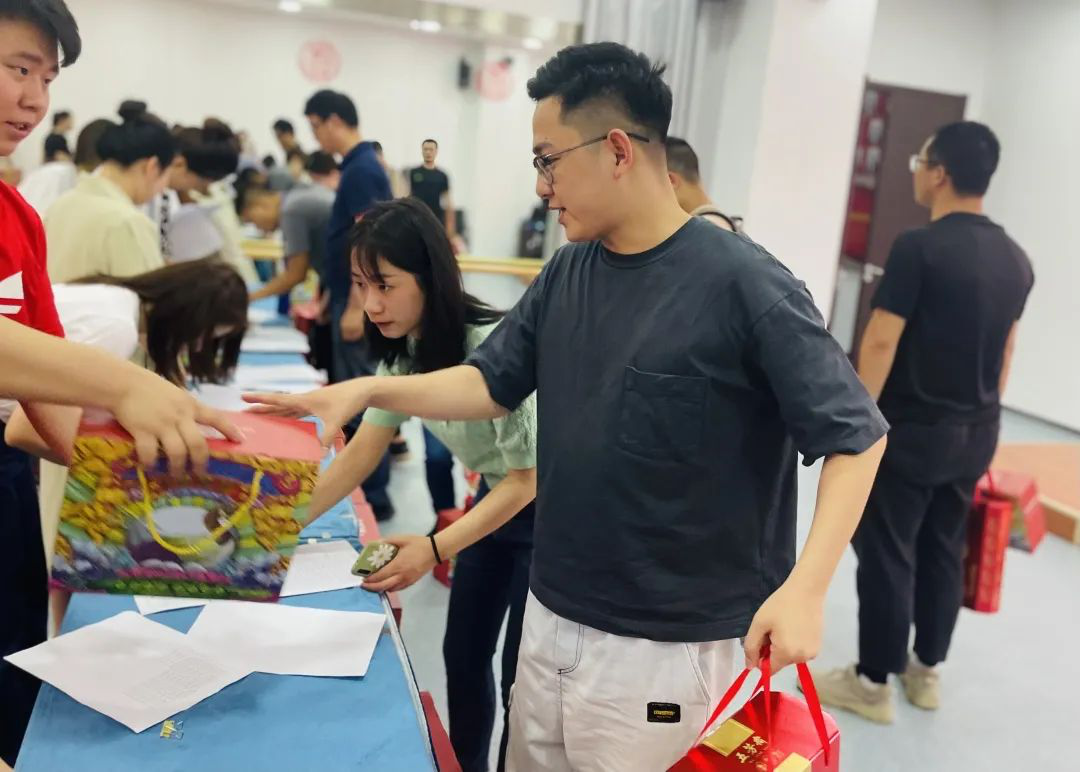 理想连线端午福利